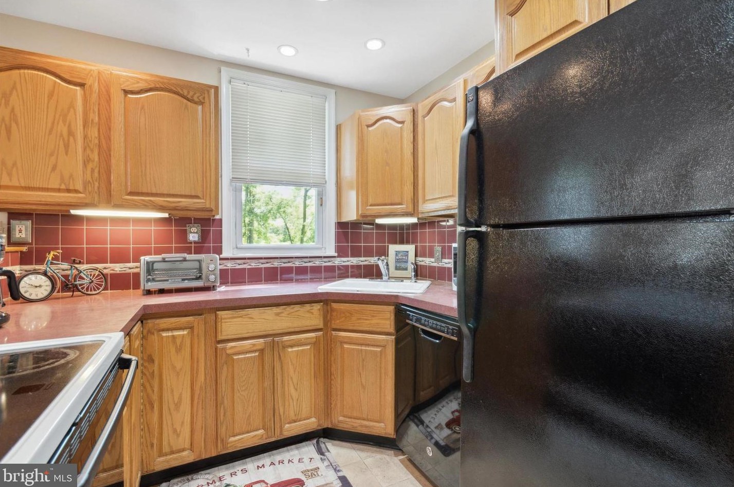 510 Elm Ave, North Wales PA 19454-3331 exterior