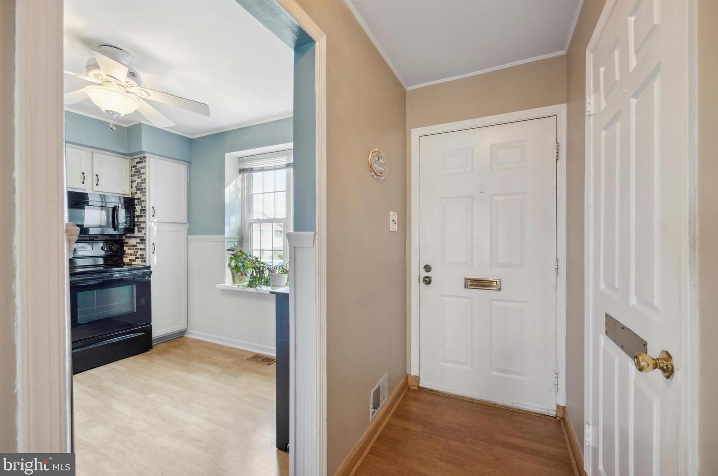 408 Livingston Ct, North Wales PA 19454-1030 exterior