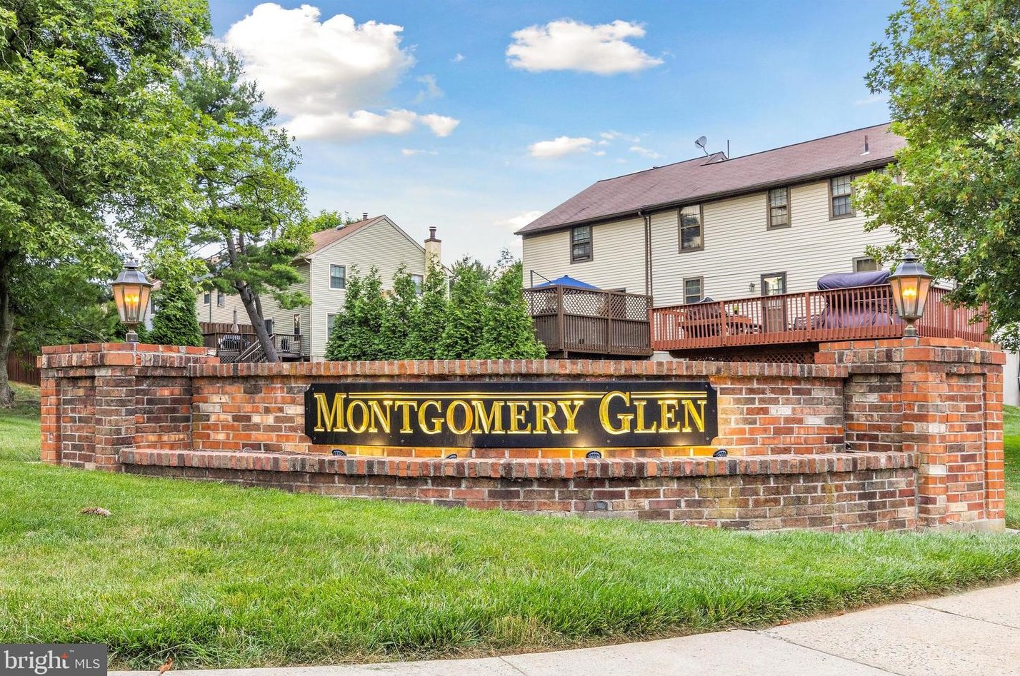 408 Livingston Ct, North Wales PA 19454-1030 exterior