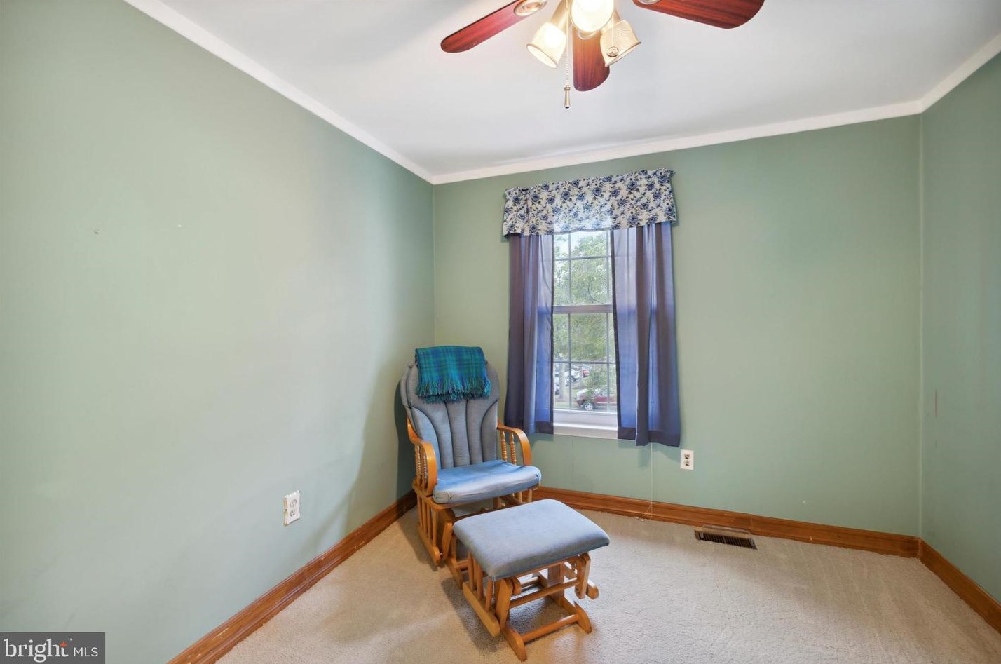 408 Livingston Ct, North Wales PA 19454-1030 exterior