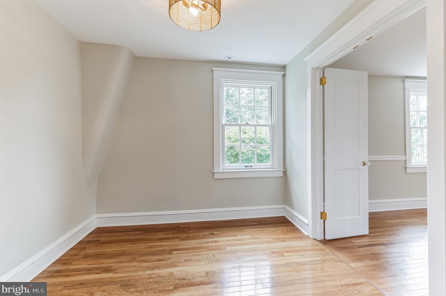 200 Smt Ave, Meadowbrook PA 19046-3110 exterior