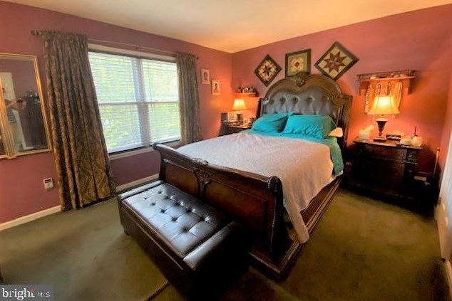 127 Preston Dr, North Wales PA  19454-4226 exterior