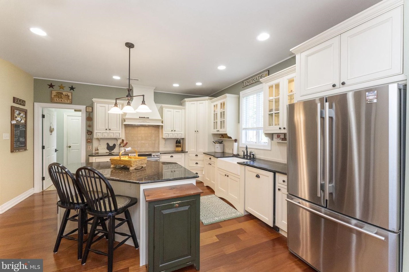 101 Gift Cir, North Wales PA 19454-1217 exterior