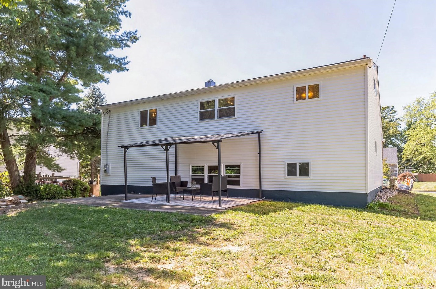 49 Northview Dr, Ardsley PA 19038-1324 exterior