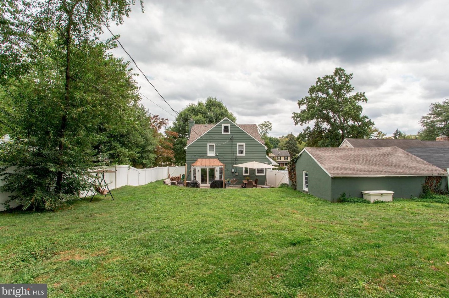 540 Baeder Rd, Meadowbrook PA  19046-1554 exterior