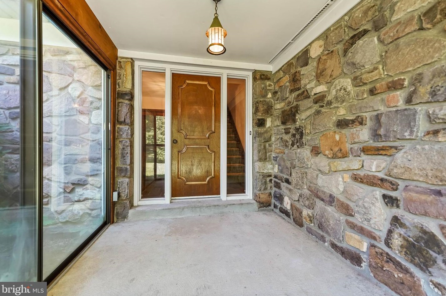 232 Lenape Dr, North Wales PA  19454-2311 exterior