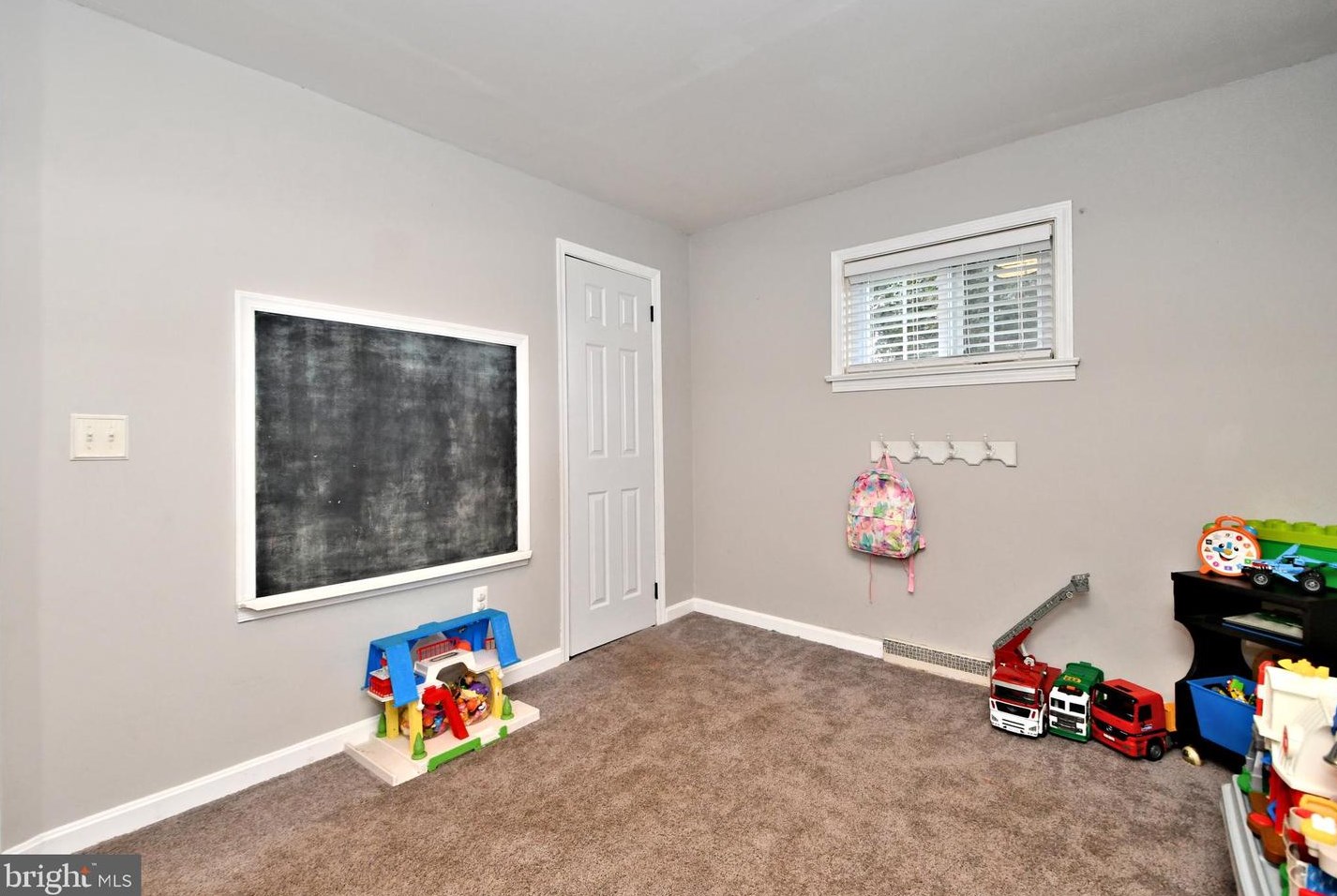 234 10 St, North Wales PA 19454-3019 exterior