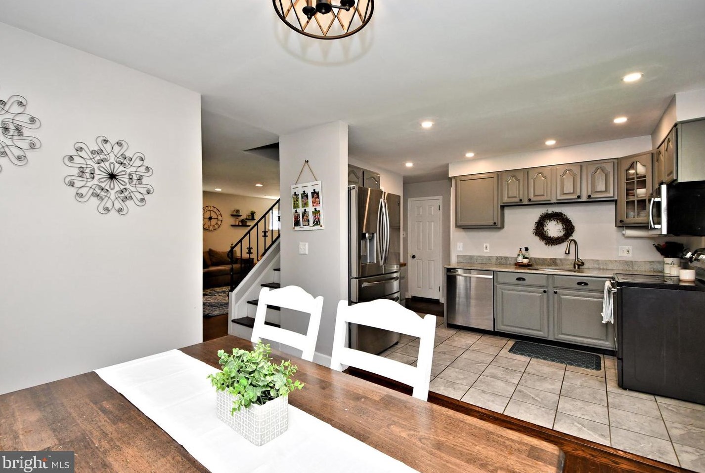 234 10 St, North Wales PA 19454-3019 exterior