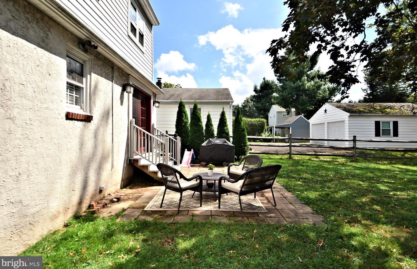 234 10 St, North Wales PA 19454-3019 exterior