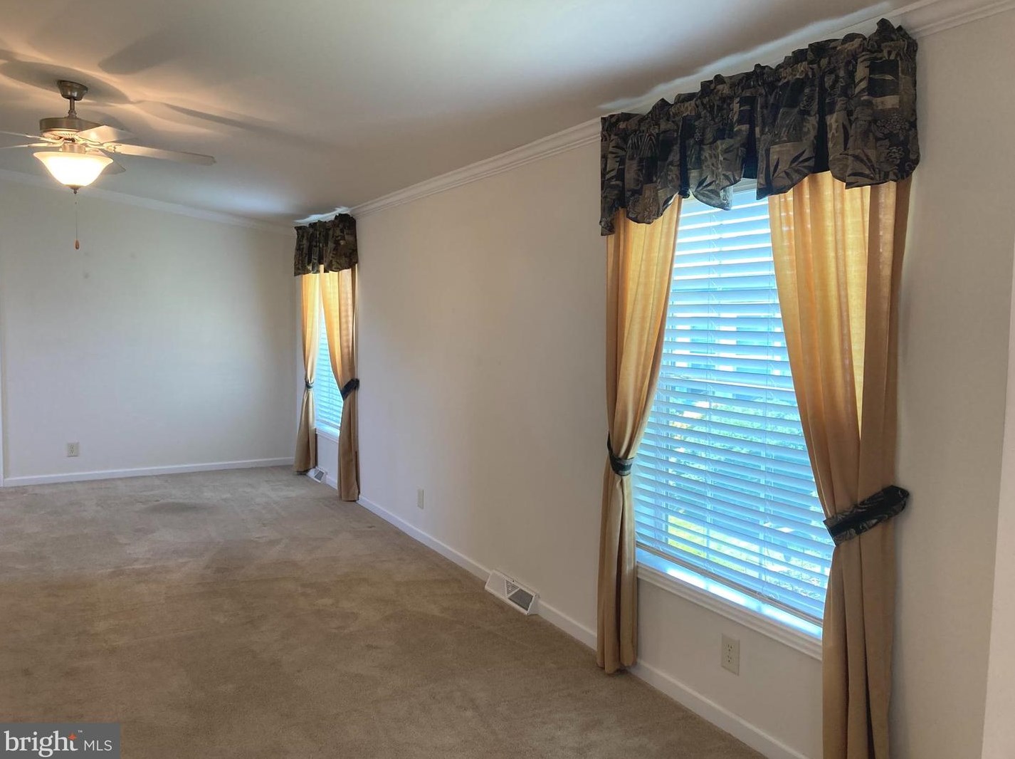 337 Woodstream Way, North Wales PA  19454-1190 exterior