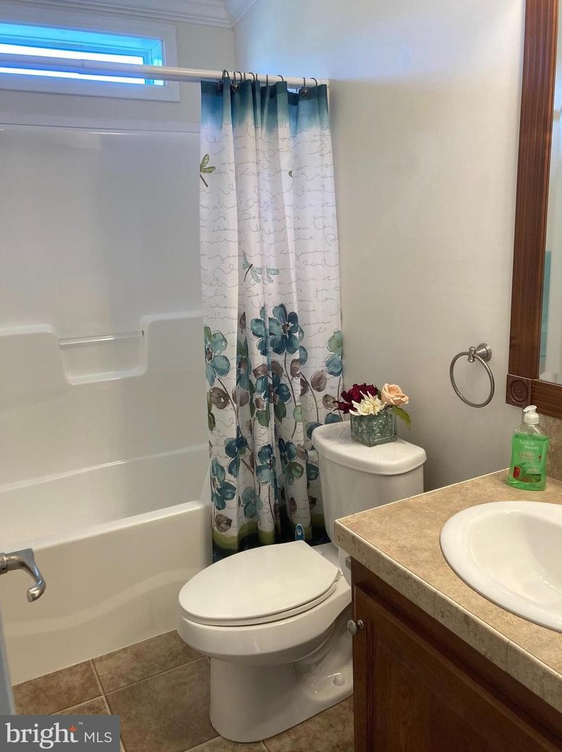 337 Woodstream Way, North Wales PA  19454-1190 exterior