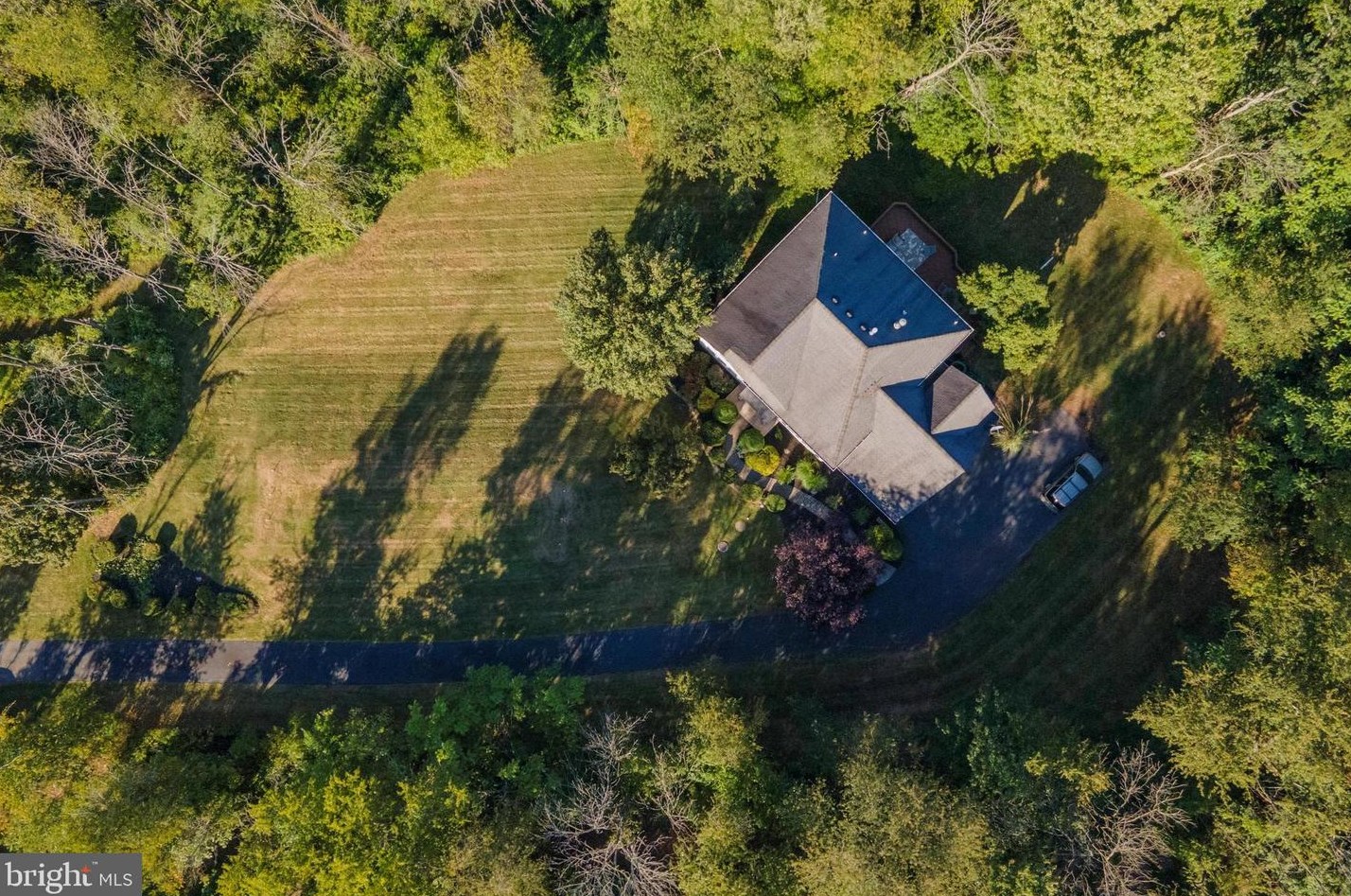 488 Fruit Farm Rd, Limerick PA 19468-3204 exterior