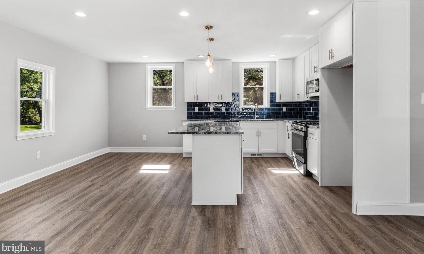 40 Brookside Rd, Ardsley PA  19038-8217 exterior