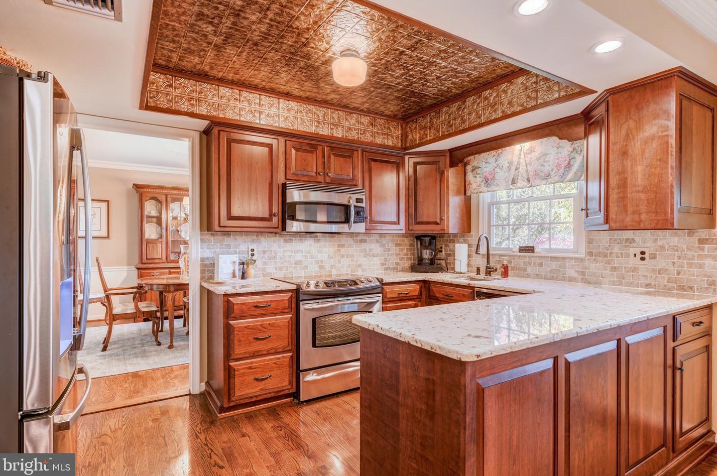 616 Shearer St, North Wales PA 19454-2610 exterior