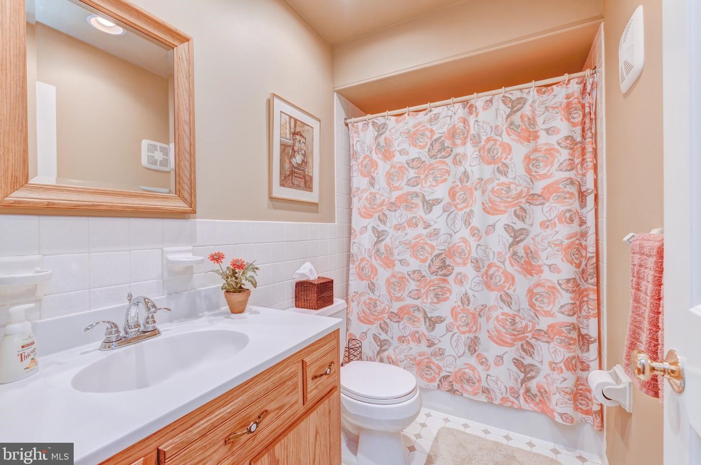 616 Shearer St, North Wales PA 19454-2610 exterior