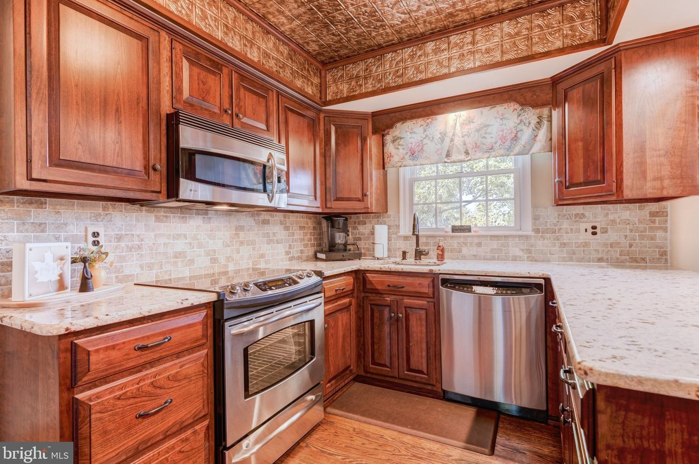 616 Shearer St, North Wales PA 19454-2610 exterior