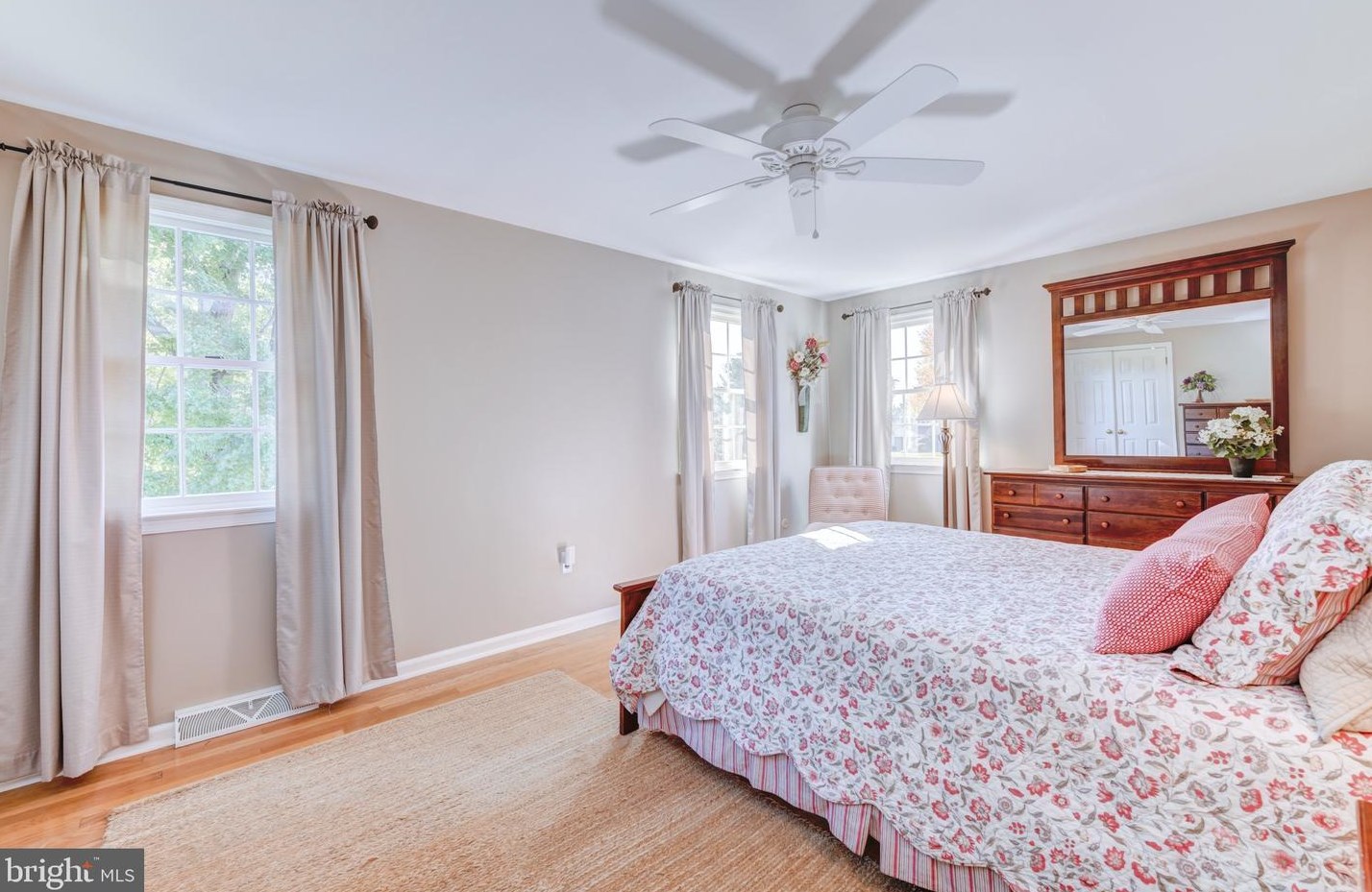 616 Shearer St, North Wales PA 19454-2610 exterior