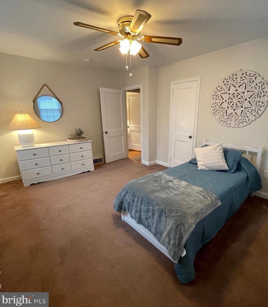 2433 Fairhill Ave, Ardsley PA  19038-3519 exterior