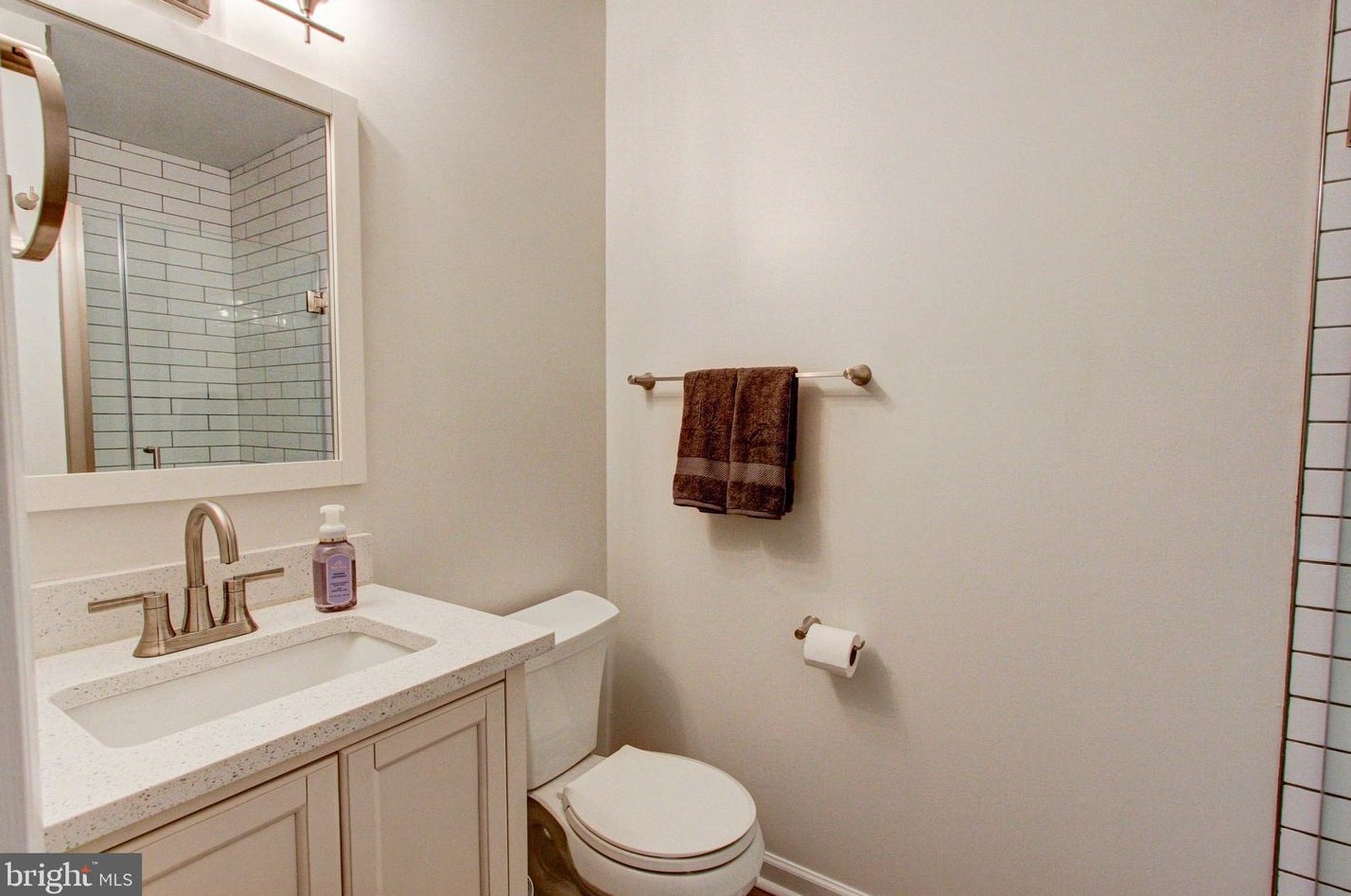 2433 Fairhill Ave, Ardsley PA  19038-3519 exterior