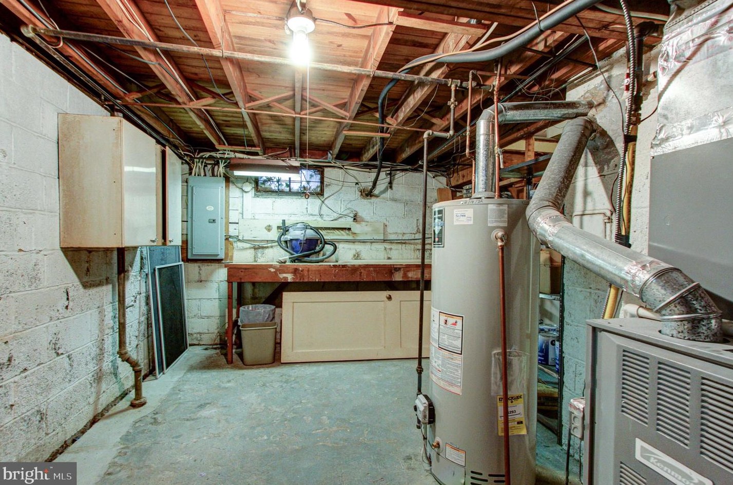 2433 Fairhill Ave, Ardsley PA  19038-3519 exterior