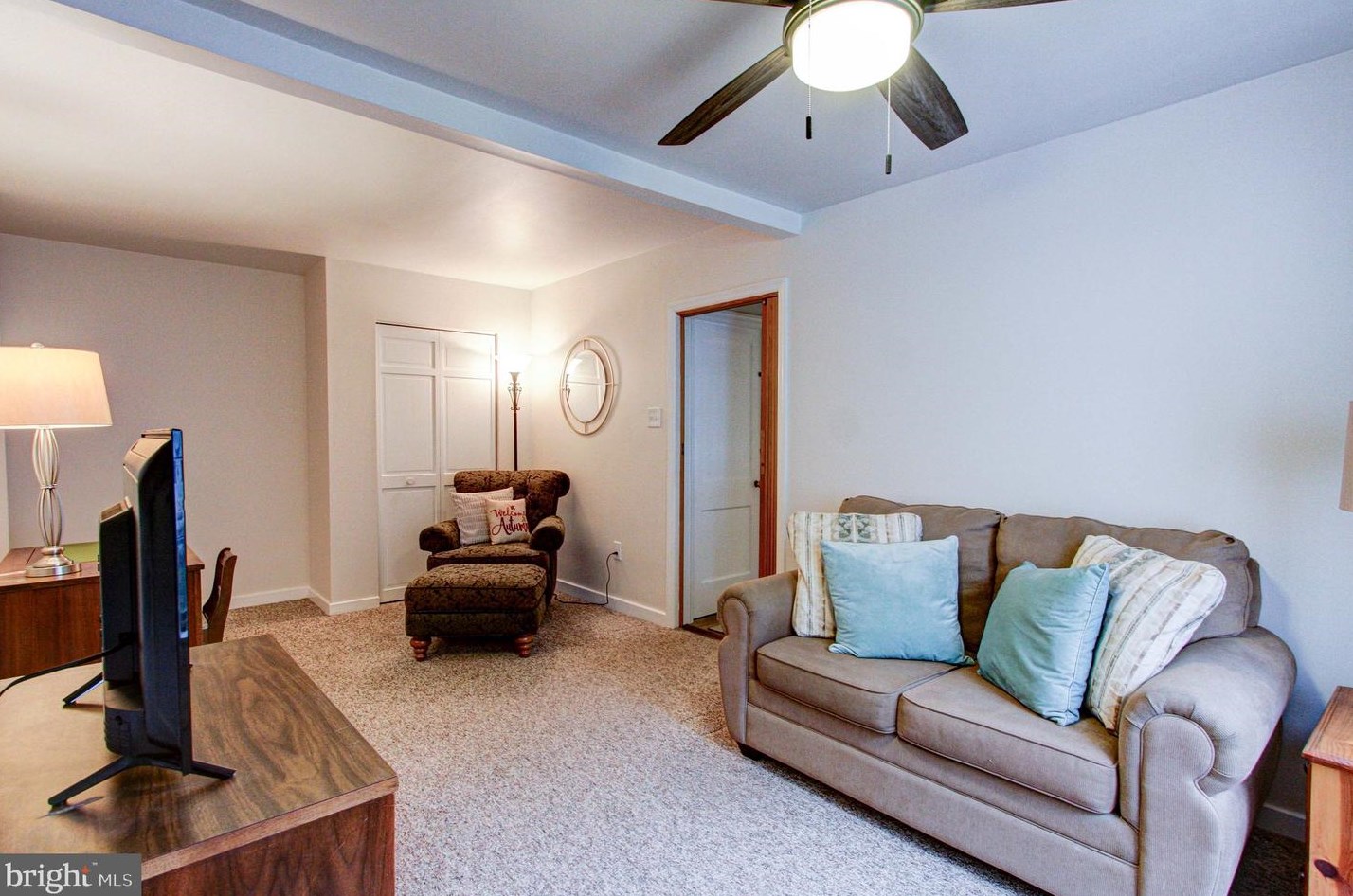 2433 Fairhill Ave, Ardsley PA  19038-3519 exterior