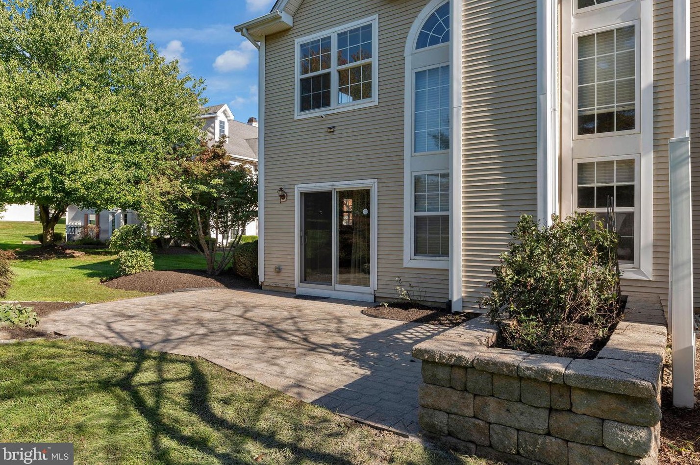 300 Delmar Ct, North Wales PA  exterior