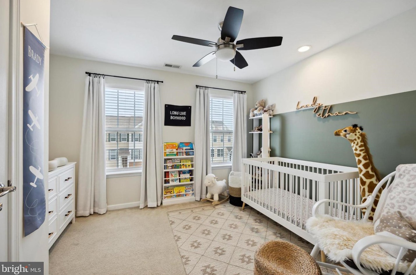 406 Ellison Dr, North Wales PA  19454-1537 exterior