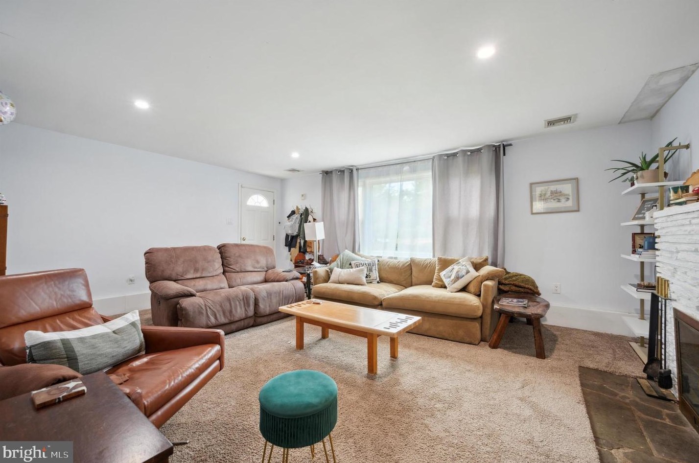 1000 Dekalb Pike, North Wales PA  19436-4602 exterior