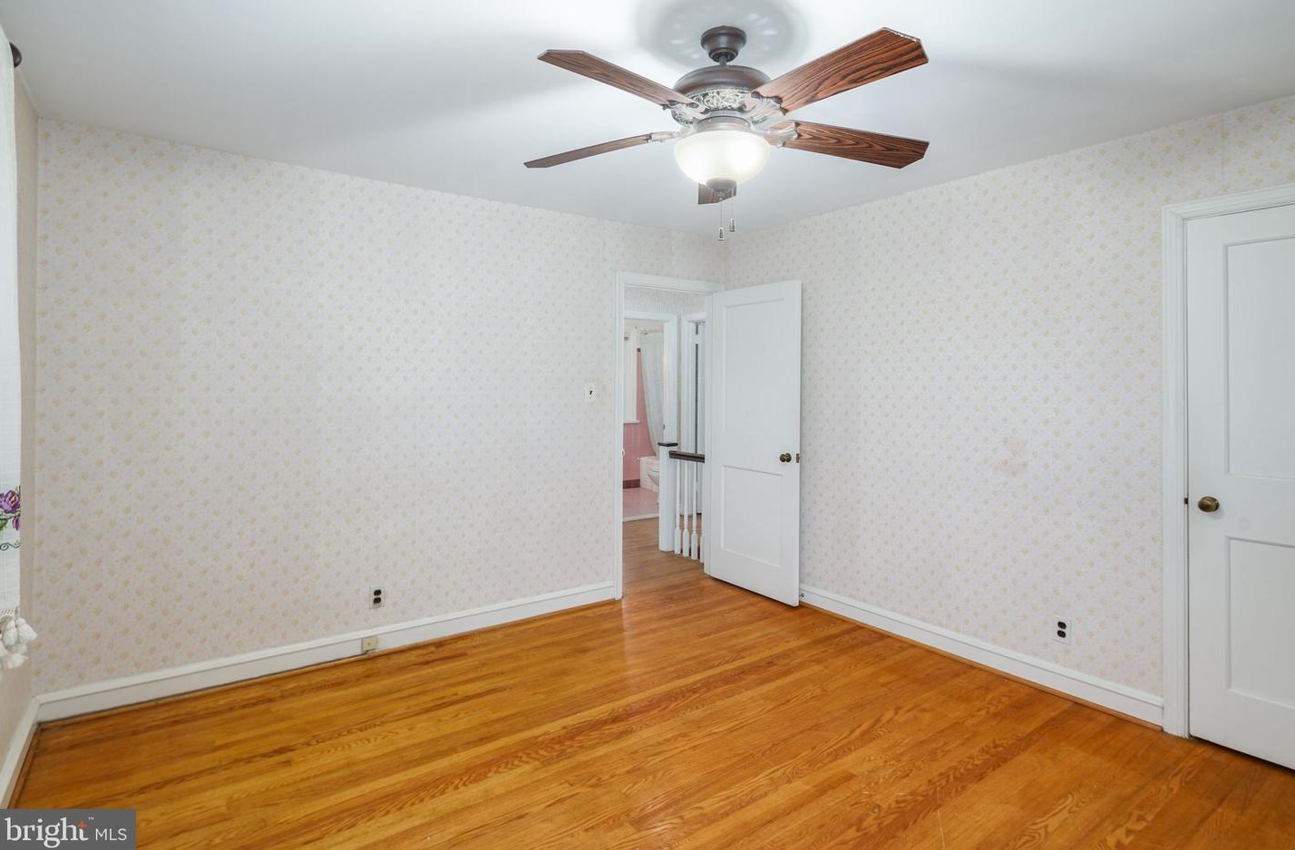 504 Georgian Rd, Ardsley PA  19038-2810 exterior