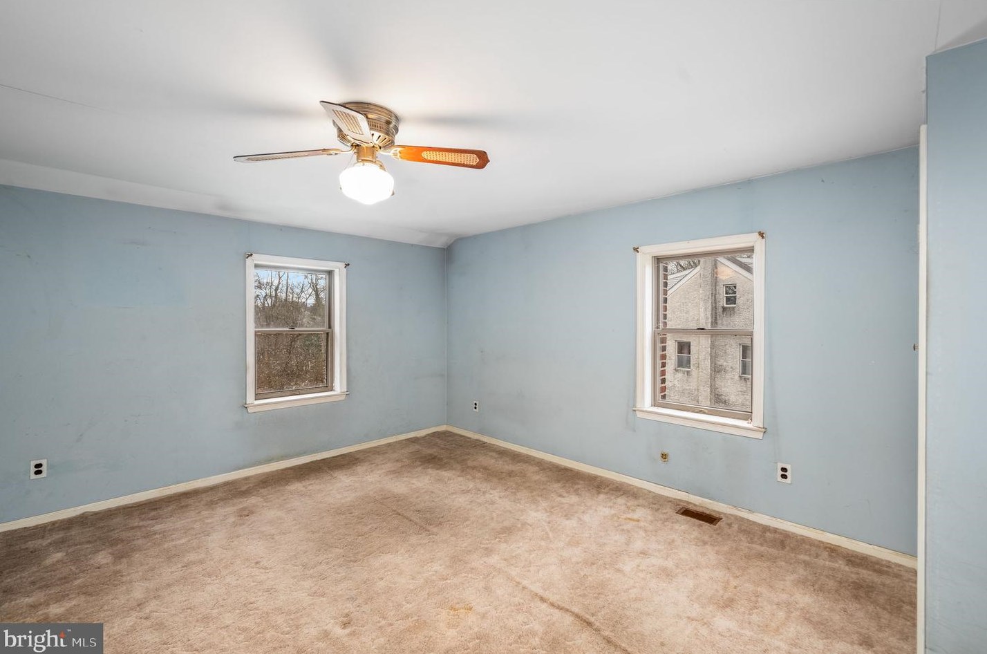 108 Mill Rd, Norristown PA  19401-1817 exterior