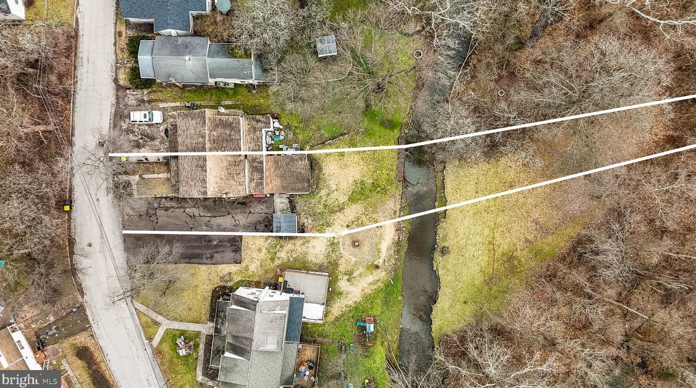 108 Mill Rd, Norristown PA  19401-1817 exterior
