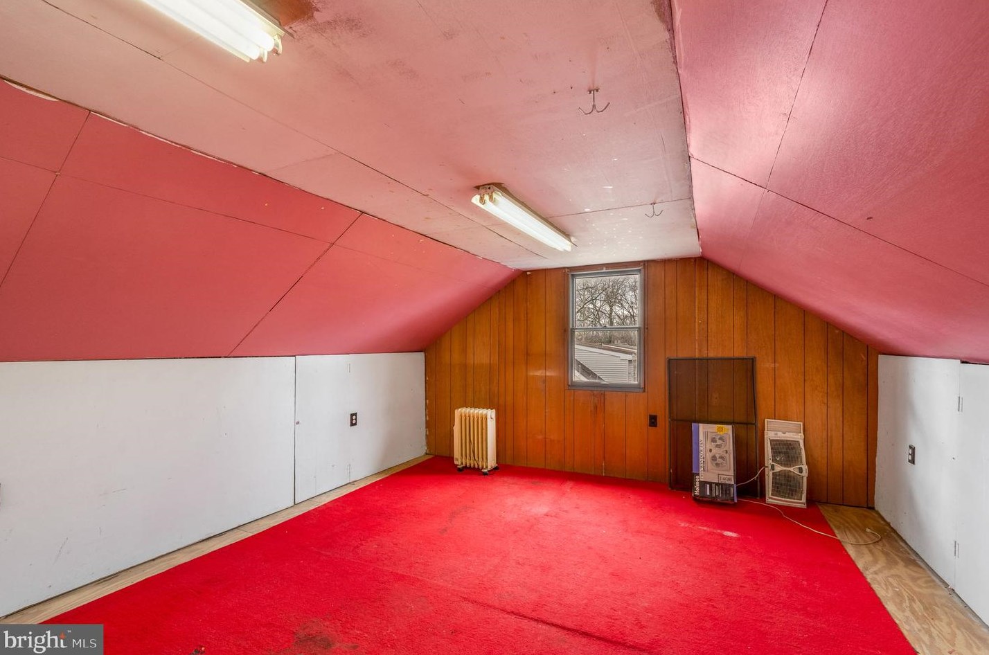 108 Mill Rd, Norristown PA  19401-1817 exterior