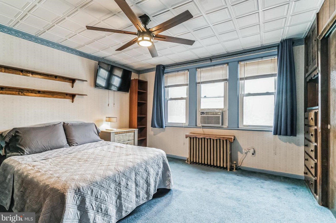 223 Blake Ave, Meadowbrook PA  19046-4210 exterior