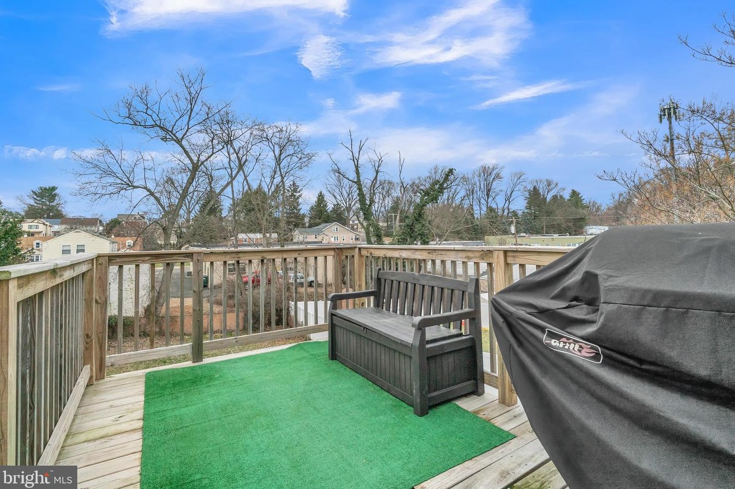 223 Blake Ave, Meadowbrook PA  19046-4210 exterior