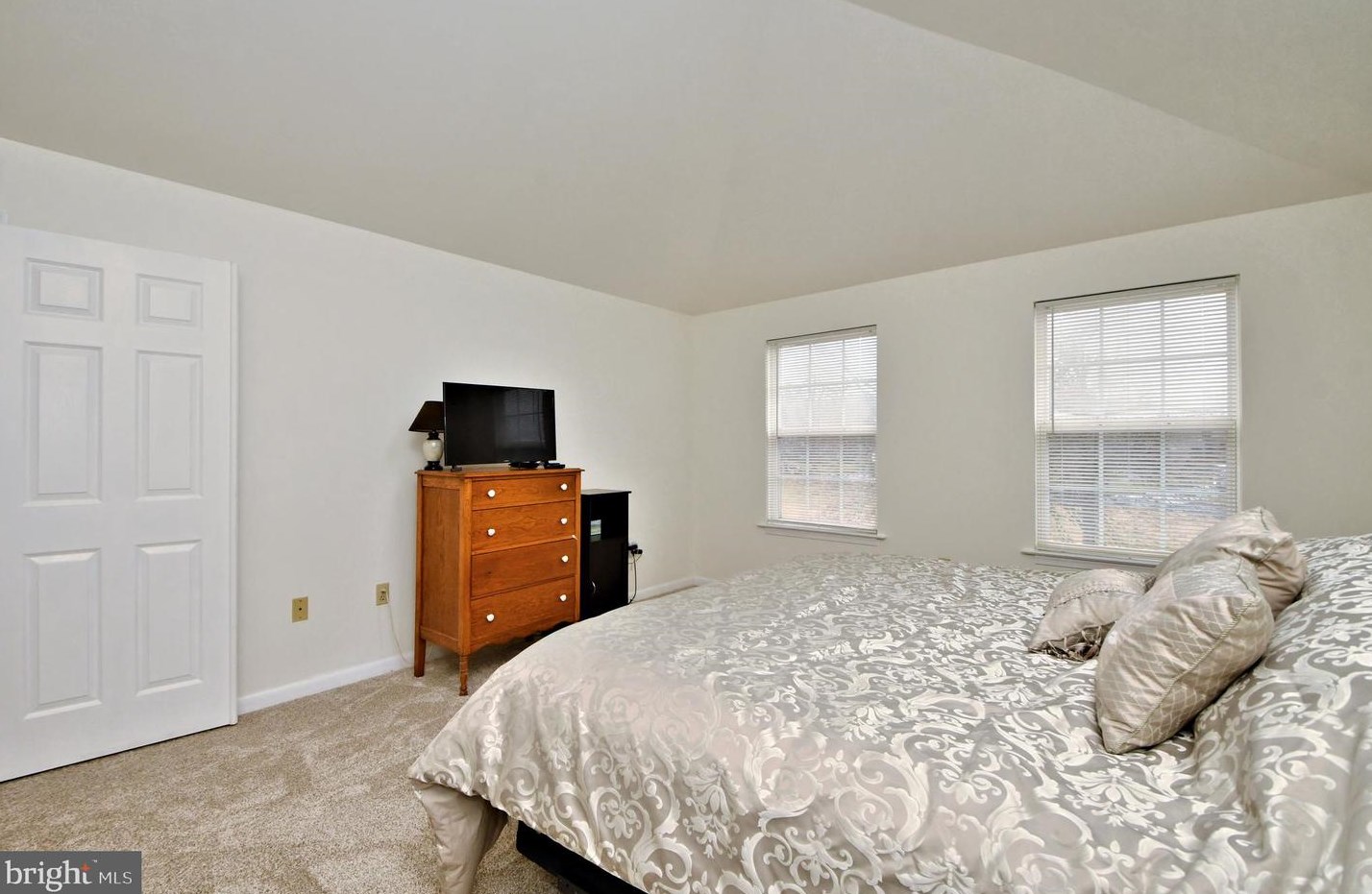 212 Brenton Cir, Harleysville PA  19438-2022 exterior