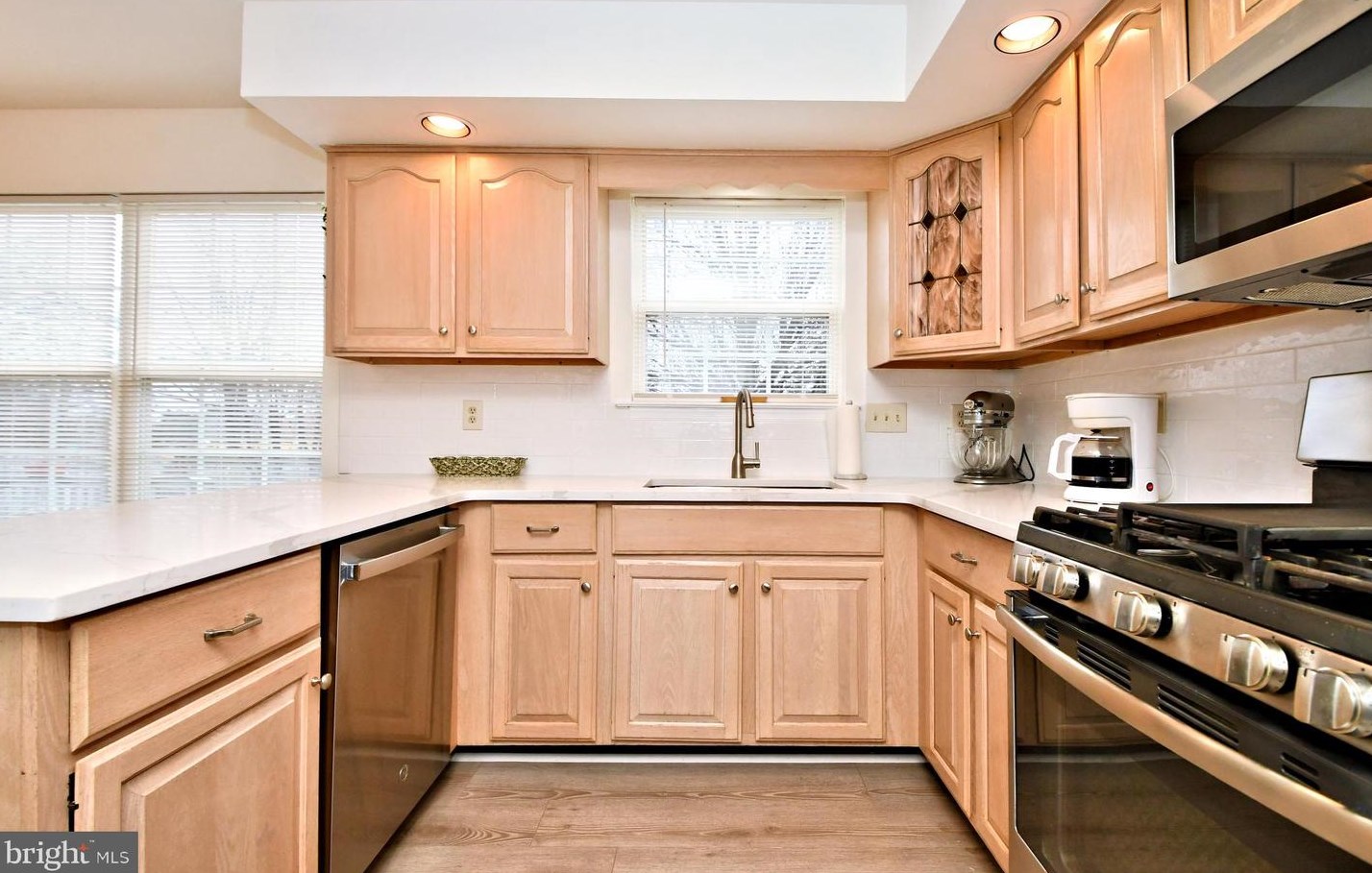 212 Brenton Cir, Harleysville PA  19438-2022 exterior