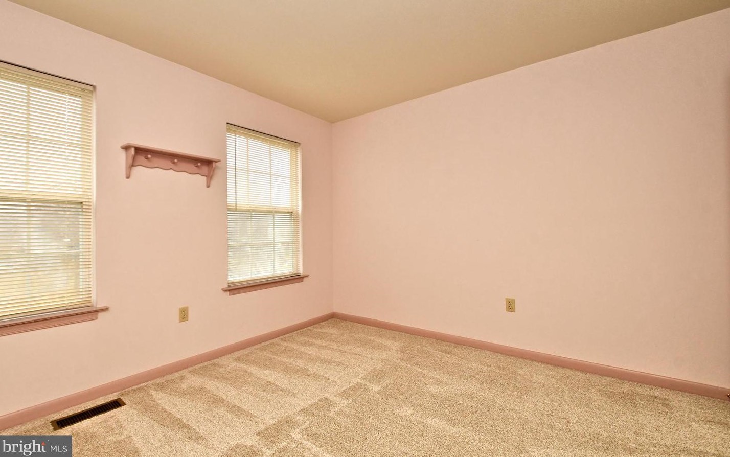 212 Brenton Cir, Harleysville PA  19438-2022 exterior