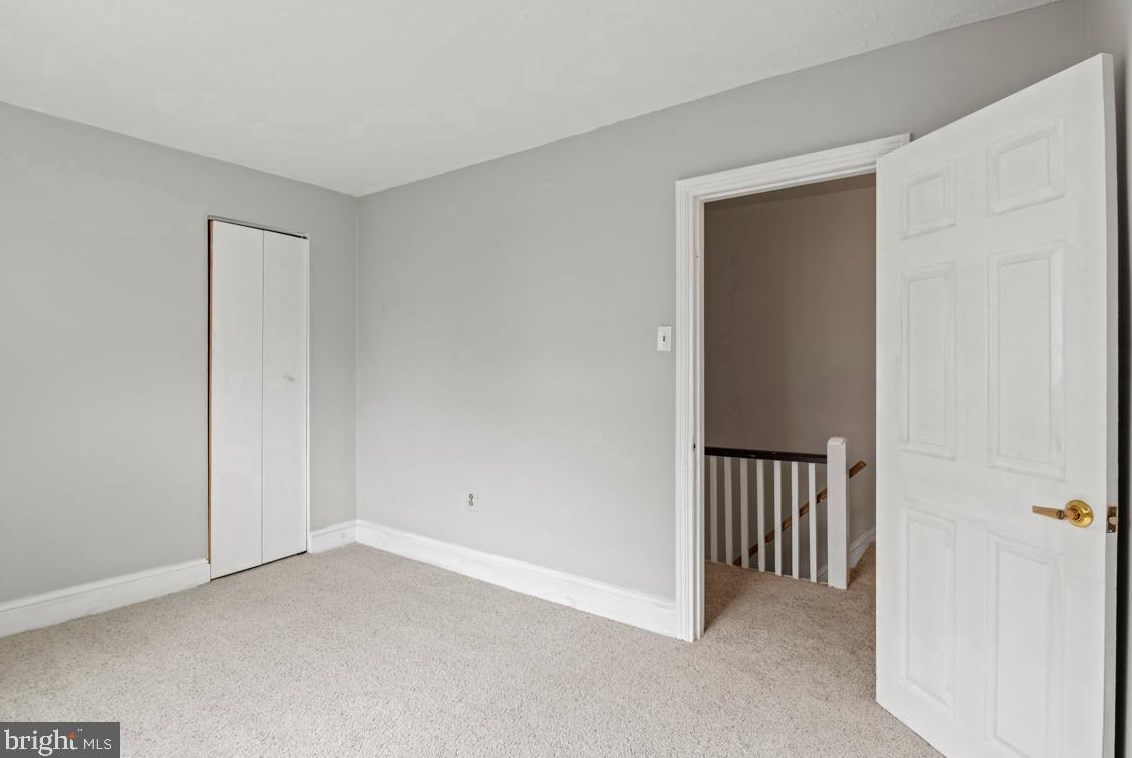 521 Montgomery Ave, North Wales PA 19454-2948 exterior