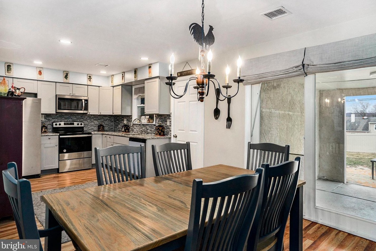 538 General Learned Rd, Norristown PA  19406-1606 exterior