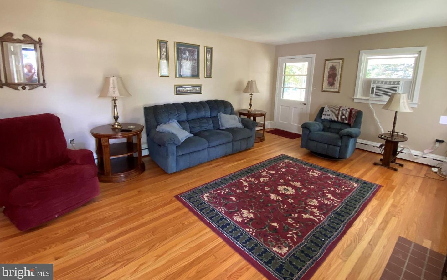 2445 Orvilla Rd, Hatfield PA  19440-2642 exterior