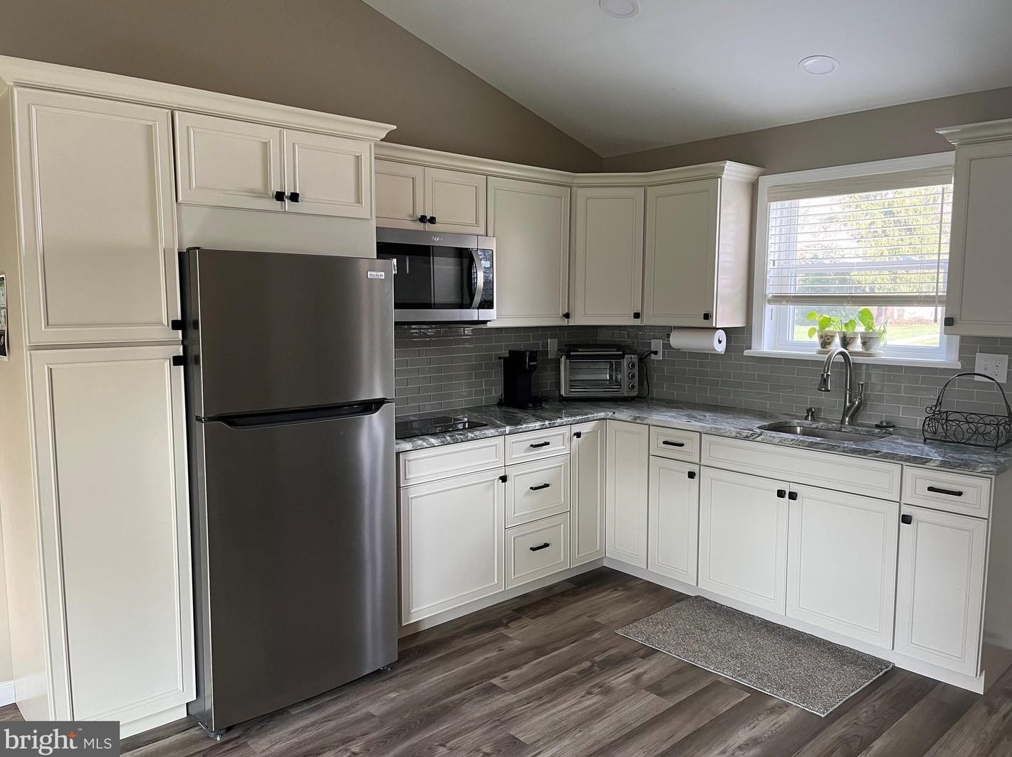 2445 Orvilla Rd, Hatfield PA  19440-2642 exterior