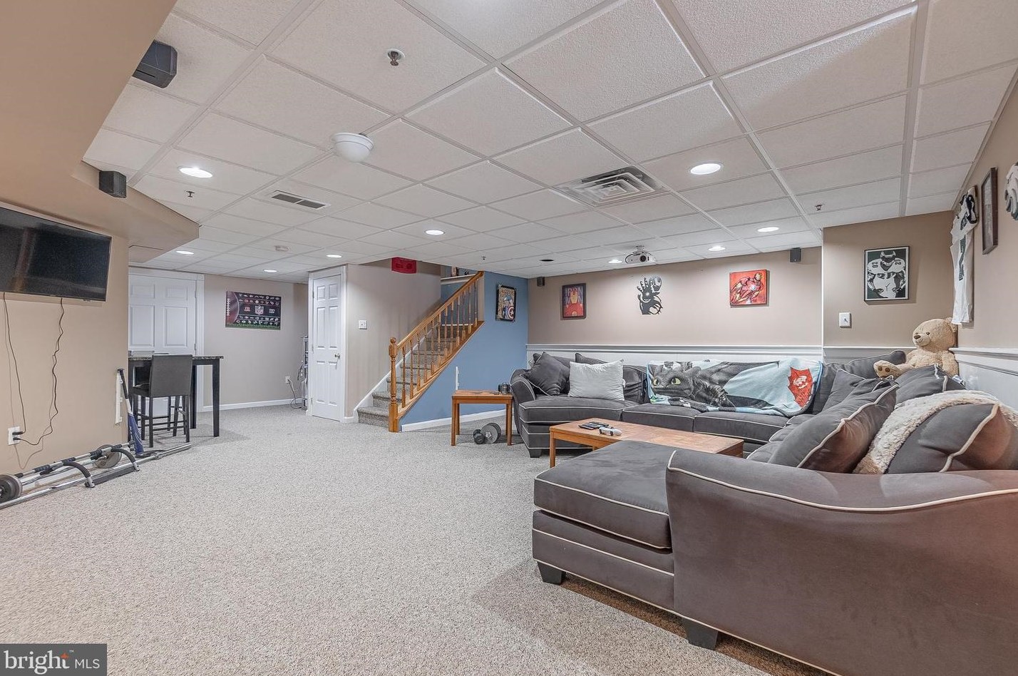 7 Chadwick Cir, Norristown PA  19403-4563 exterior