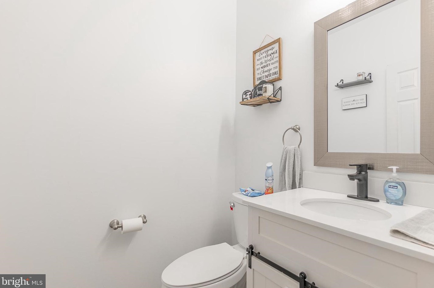 7 Chadwick Cir, Norristown PA  19403-4563 exterior