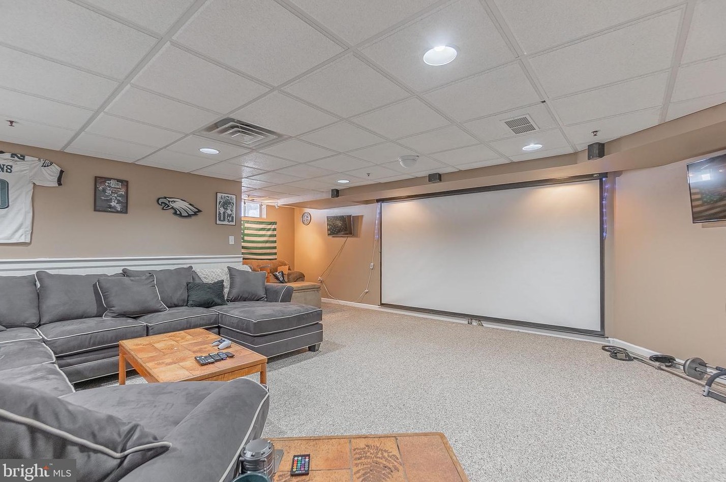 7 Chadwick Cir, Norristown PA  19403-4563 exterior