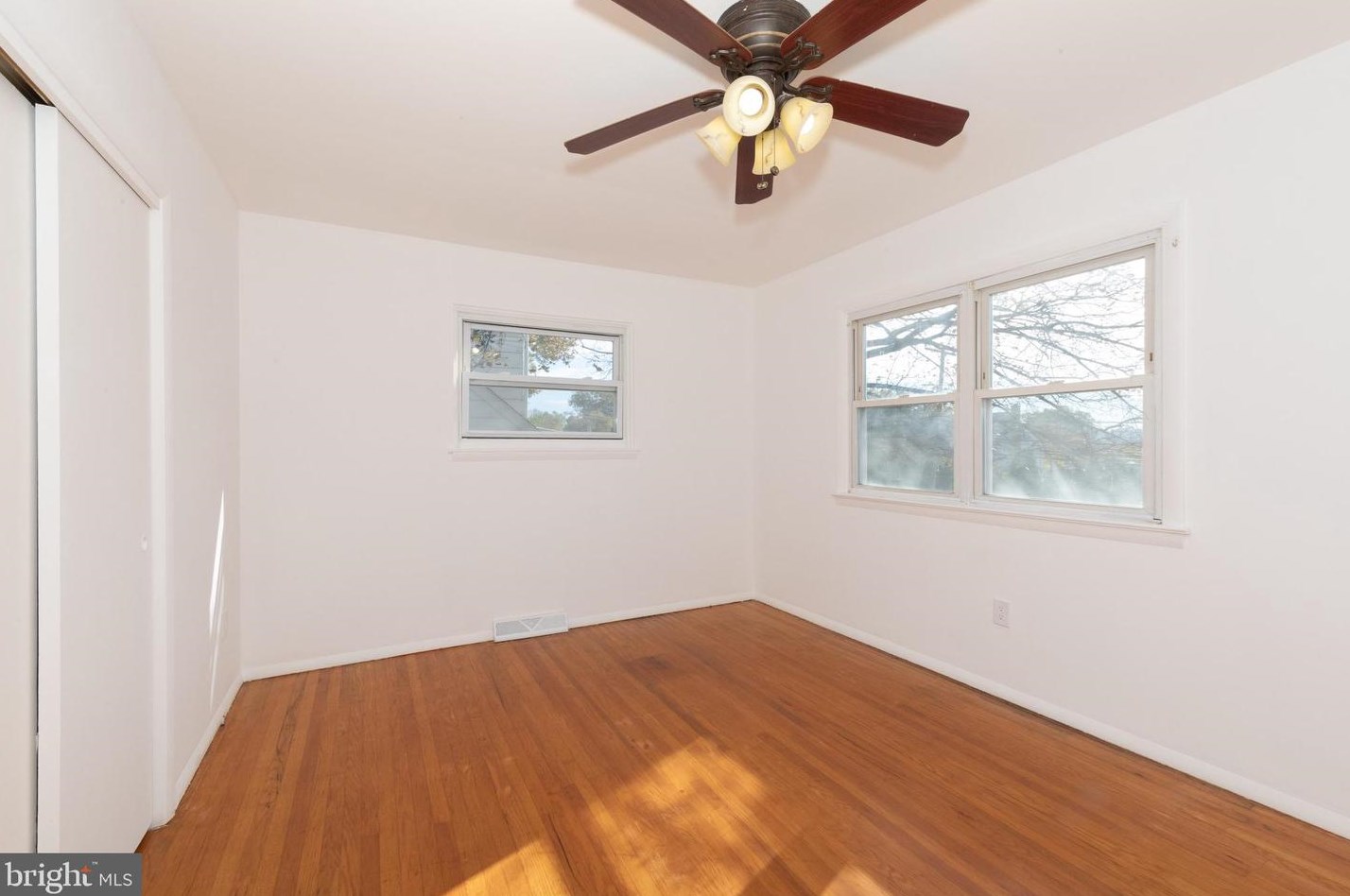 1552 Fitzwatertown Rd, Willow Grove PA  19090-4343 exterior
