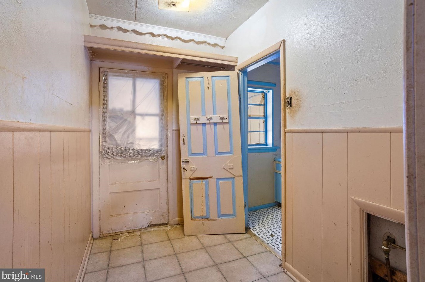 810 Kohn St, Norristown PA  19401-3742 exterior