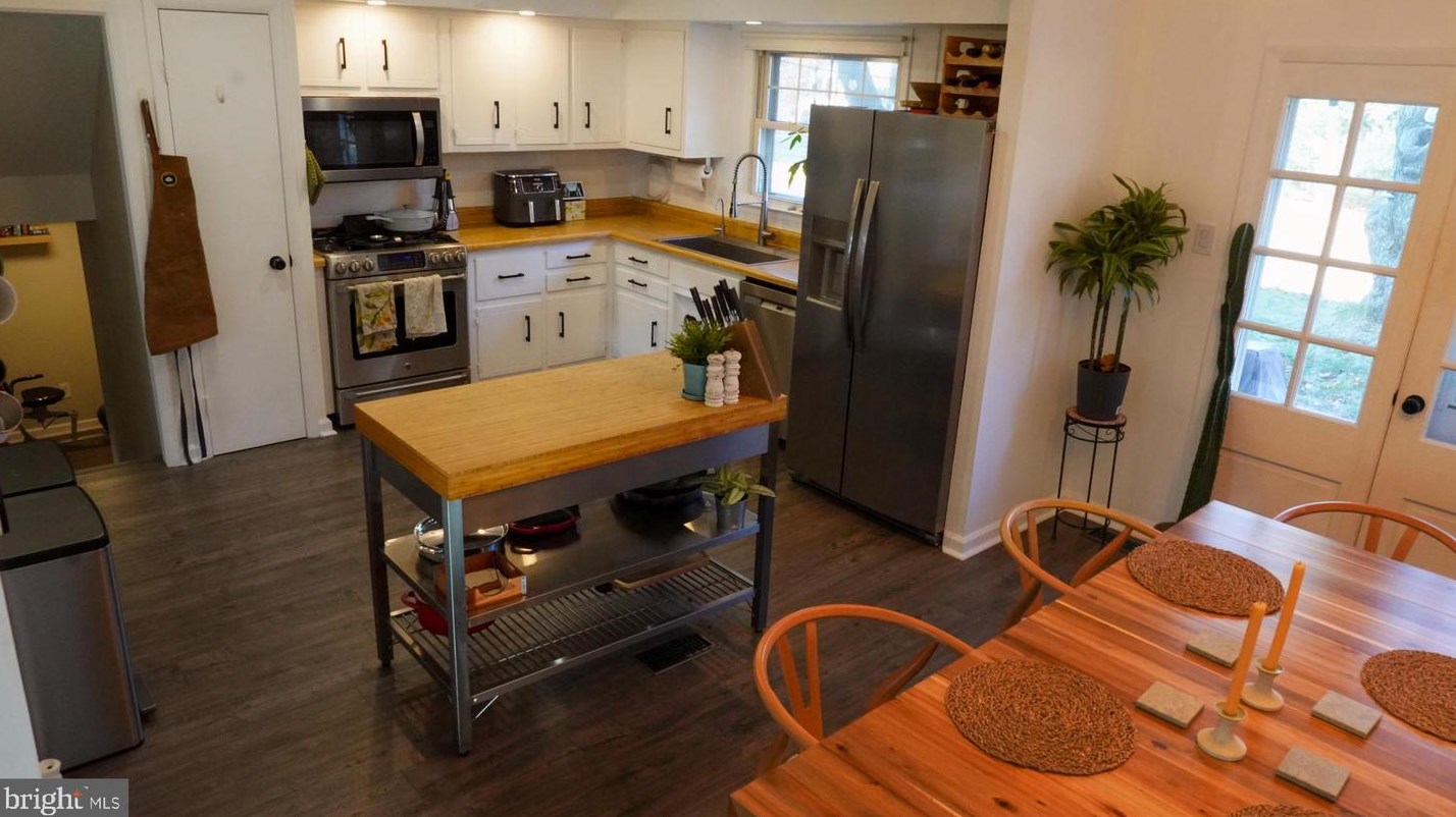 1224 Heather Rd, Prospectville PA  19002-5015 exterior