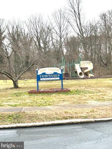 214 Hunter Ln, North Wales PA  19454-2318 exterior