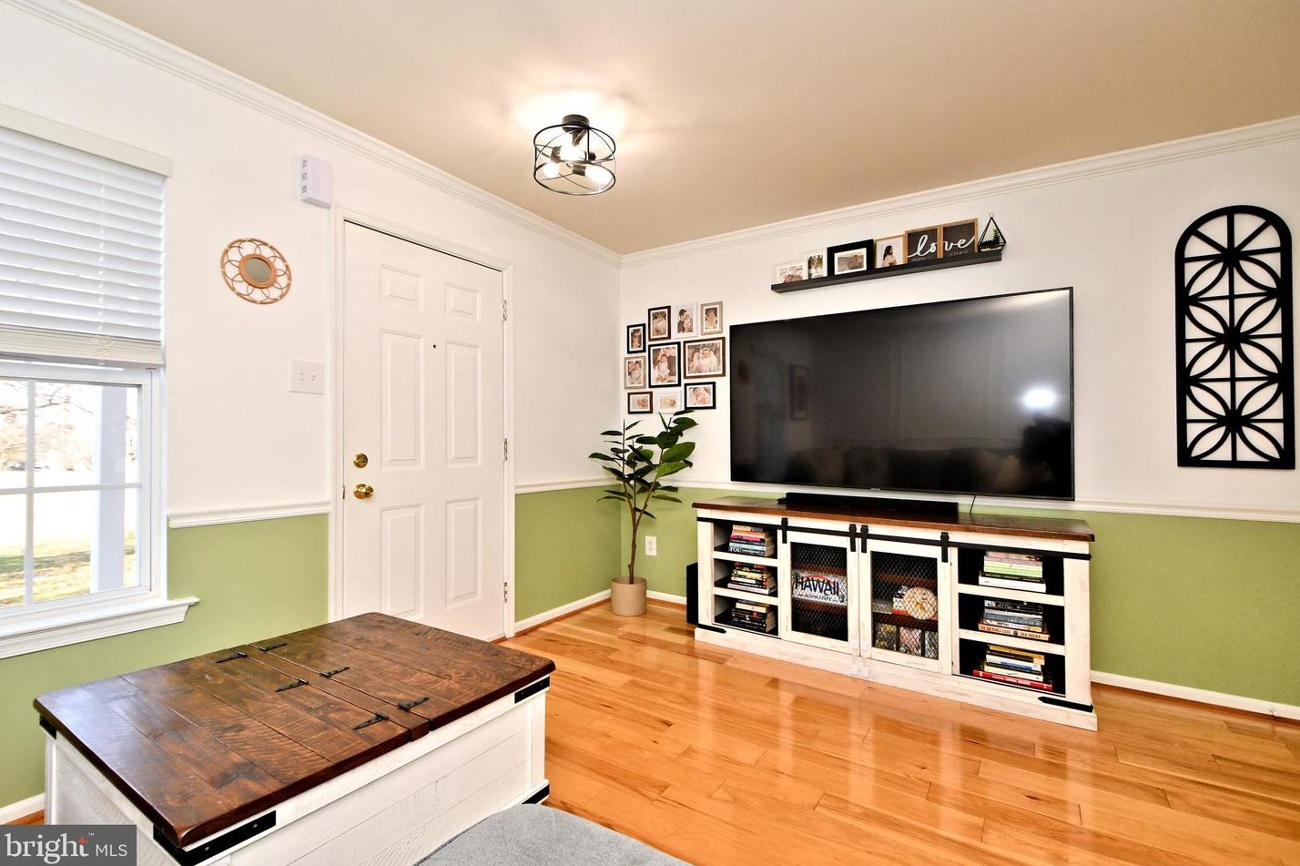 113 Newport Ct, Harleysville PA  19438-3613 exterior