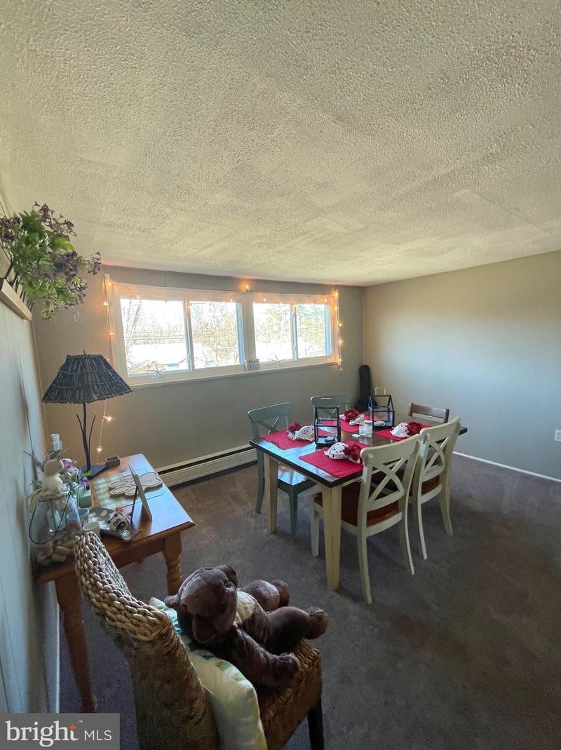 3011 Cottage Ln, Norristown PA  19401-1307 exterior